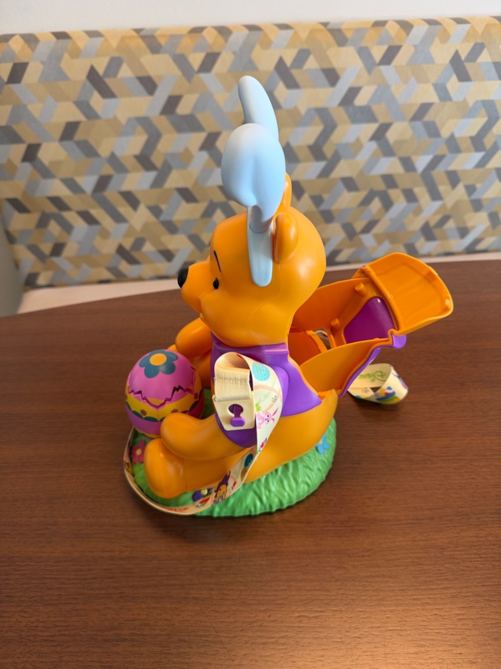 DisneyEaster Winnie the Pooh popcorn bucket new - Picture 7 of 9